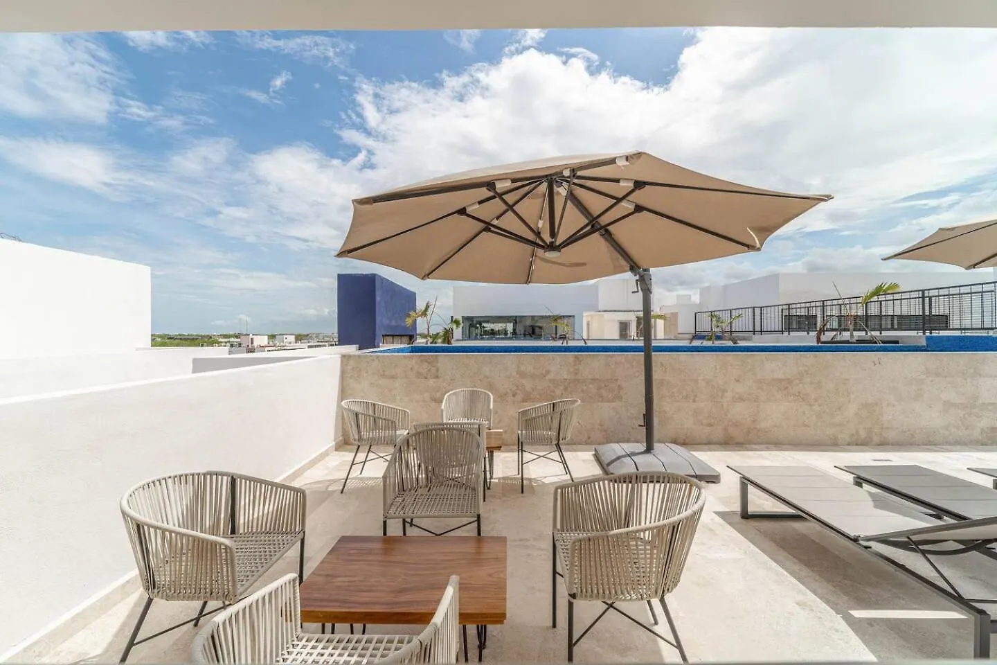 2 Bd Suite With Private Balcony, Rooftop Pool, Gym Tulum Mexiko