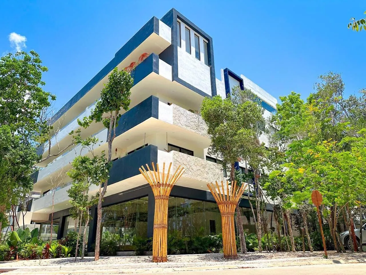 2 Bd Suite With Private Balcony, Rooftop Pool, Gym Tulum