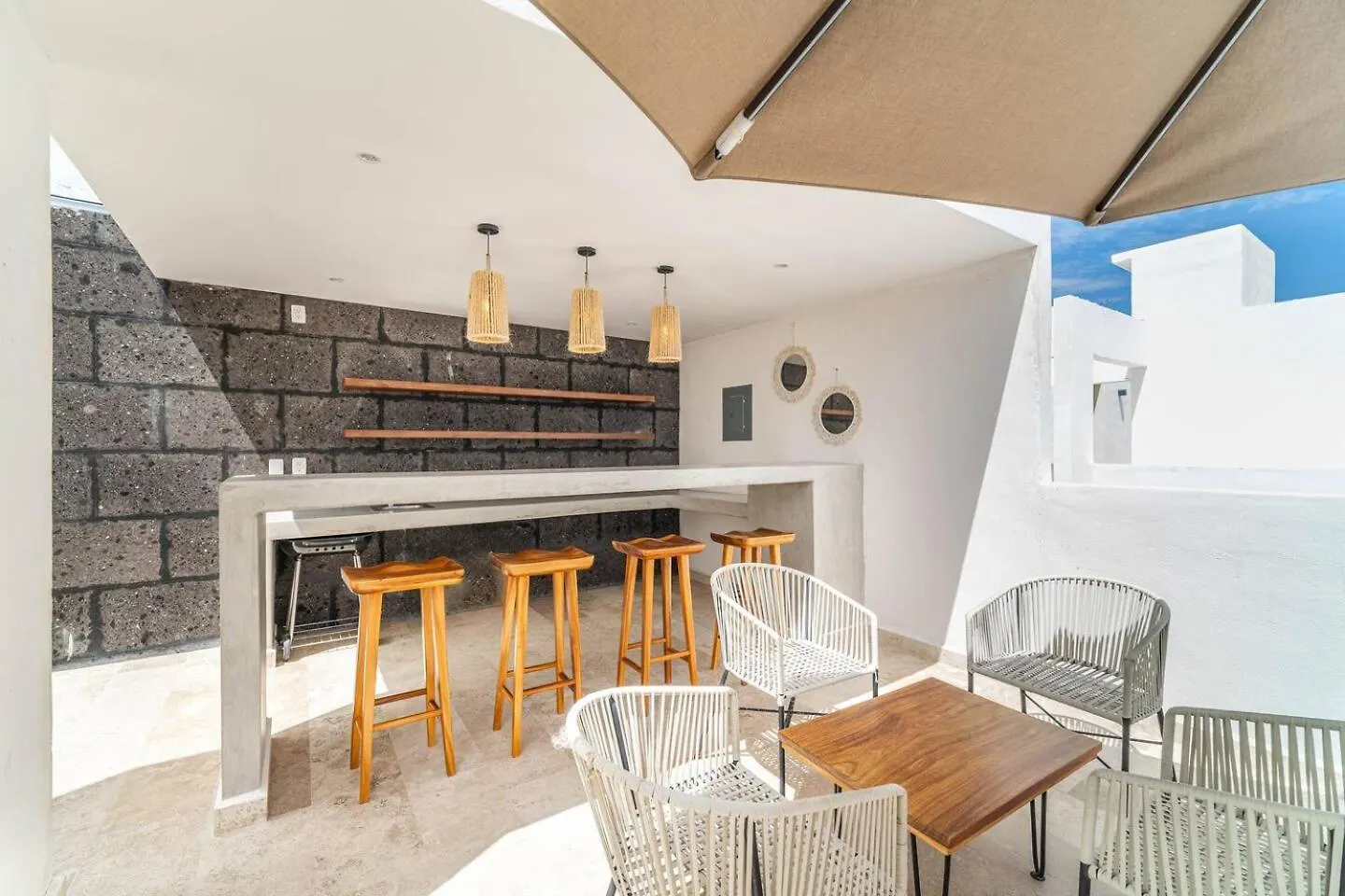 Holiday home 2 Bd Suite With Private Balcony, Rooftop Pool, Gym Tulum Mexico