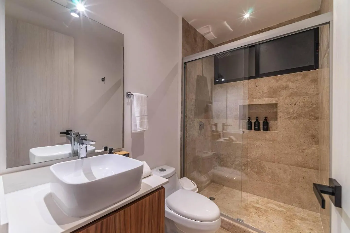 2 Bd Suite With Private Balcony, Rooftop Pool, Gym Tulum Holiday home