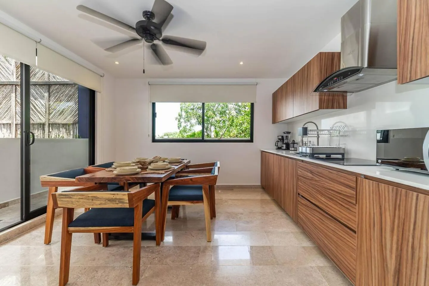 2 Bd Suite With Private Balcony, Rooftop Pool, Gym Tulum Mexico